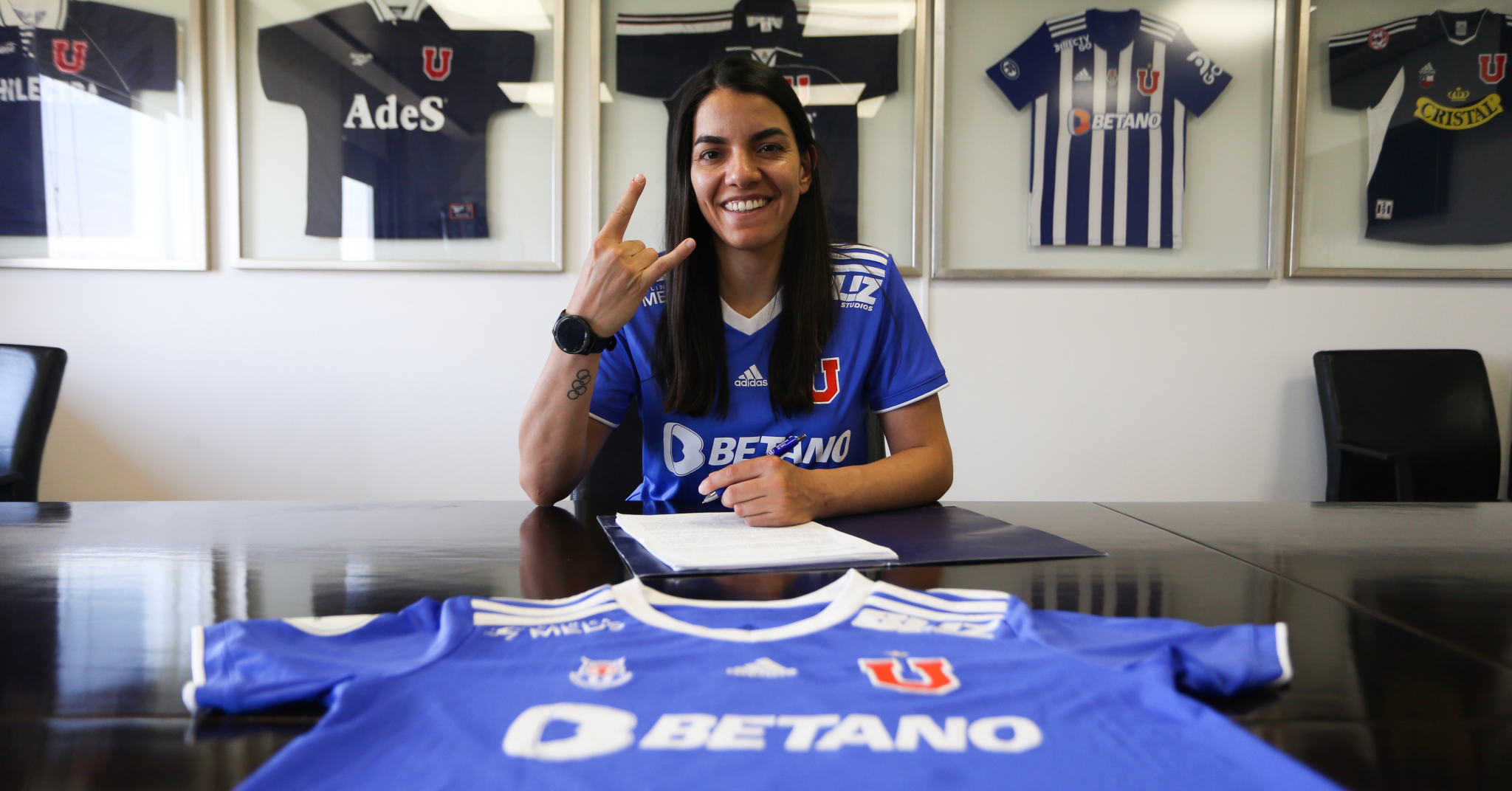 Natalia Campos renueva en Universidad de Chile